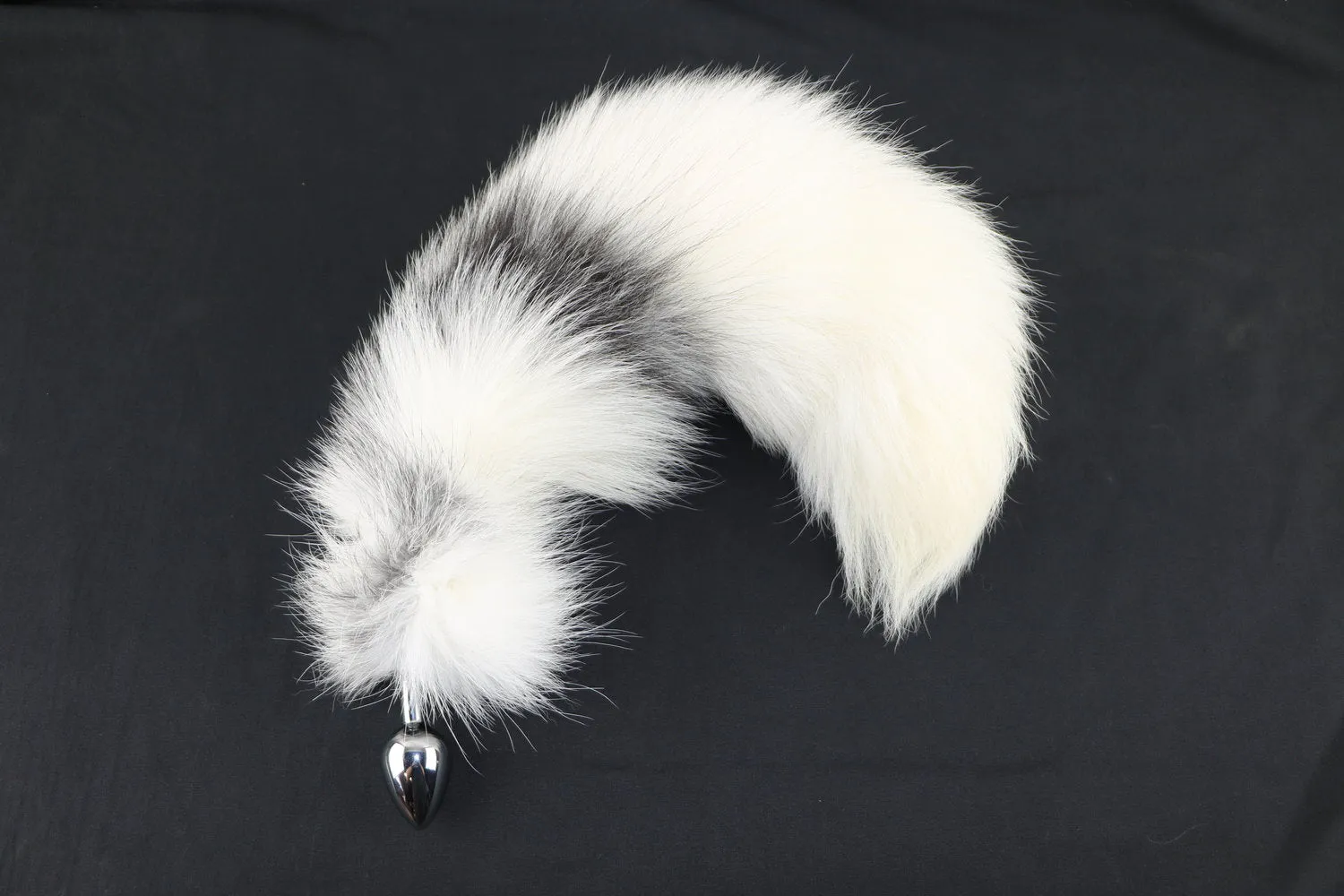 14-17 Dyed Fox Tail Plug Attachment