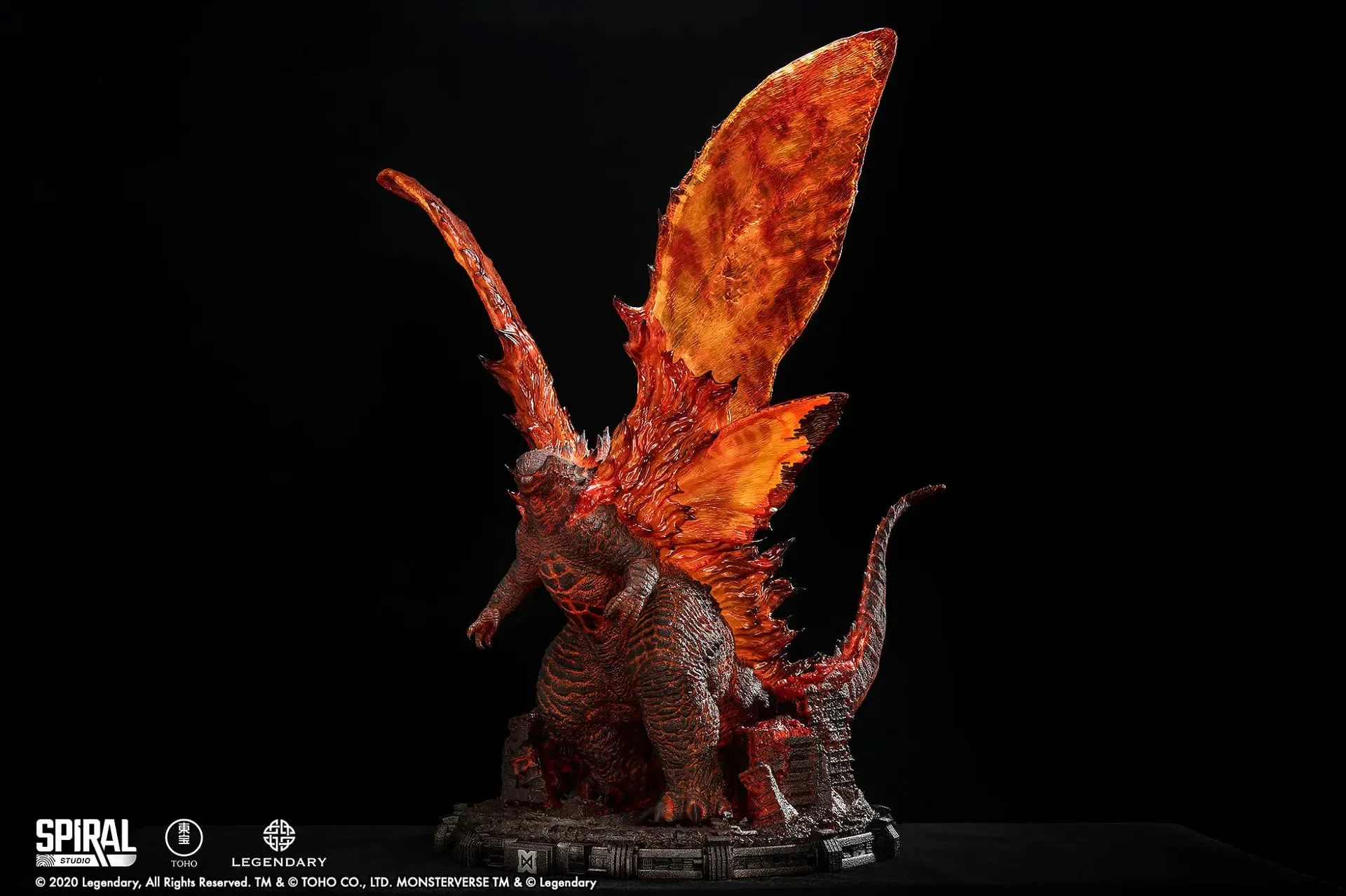 Burning Godzilla Statue - Deluxe Edition