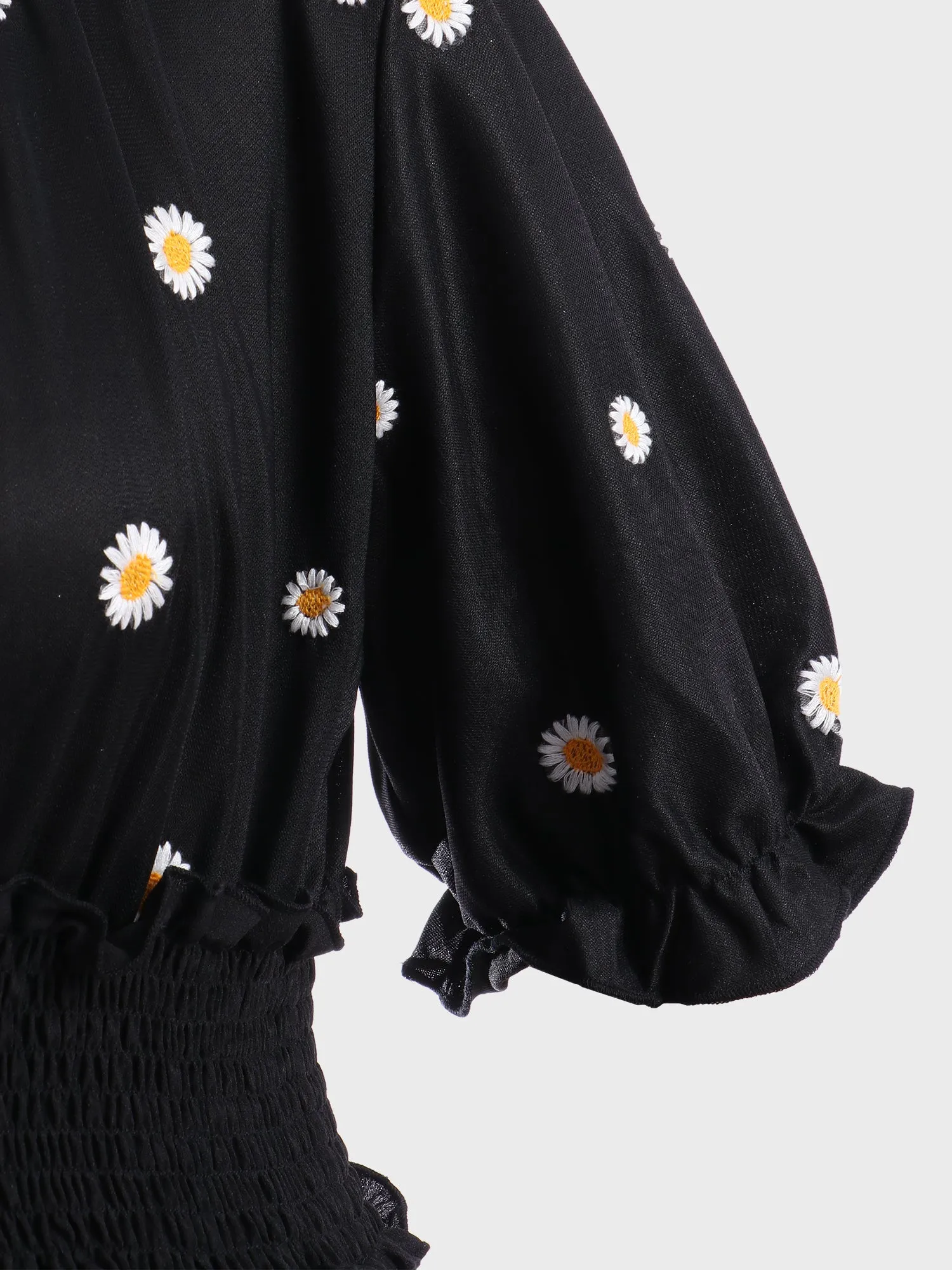 Midsizw Retro Daisy Tiered Dress